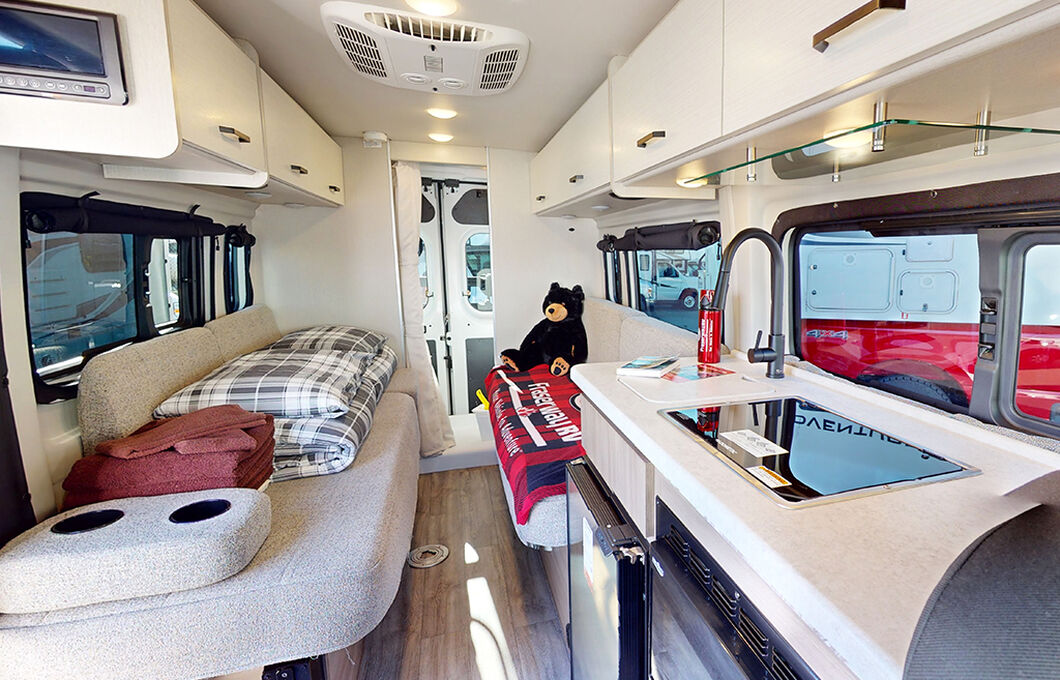 Van Conversion (Camper Van), , hi-res image number 5